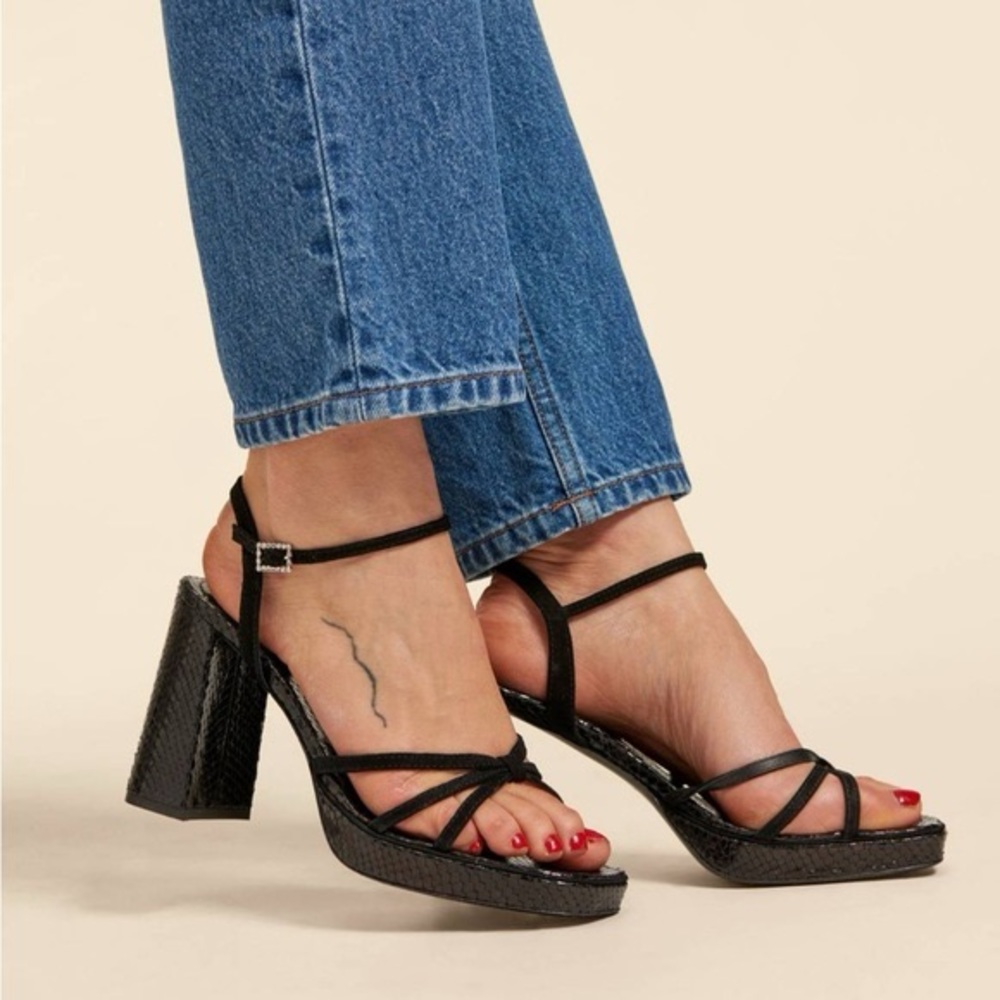 Rouje Black Strappy Block Heel Sandals